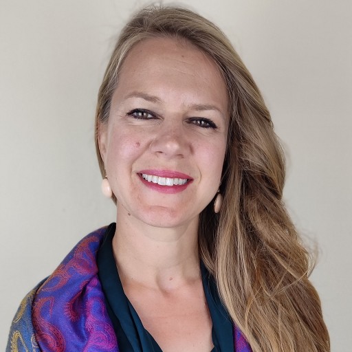 Dr. Marianna de Almeida