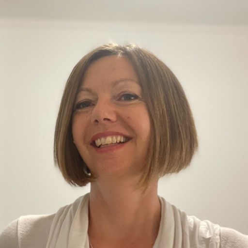 Silvia Désirée Pernter - Klinische- und Gesundheitspsychologin und Psychotherapeutin